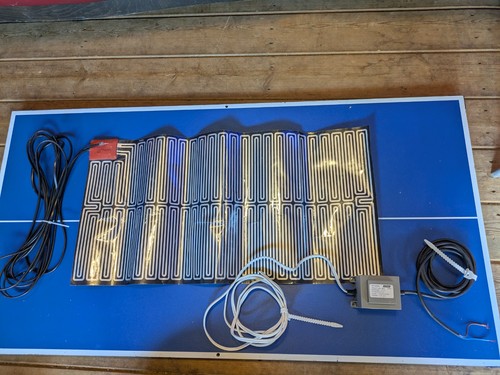 Bathroom mirror demister - demister, pad